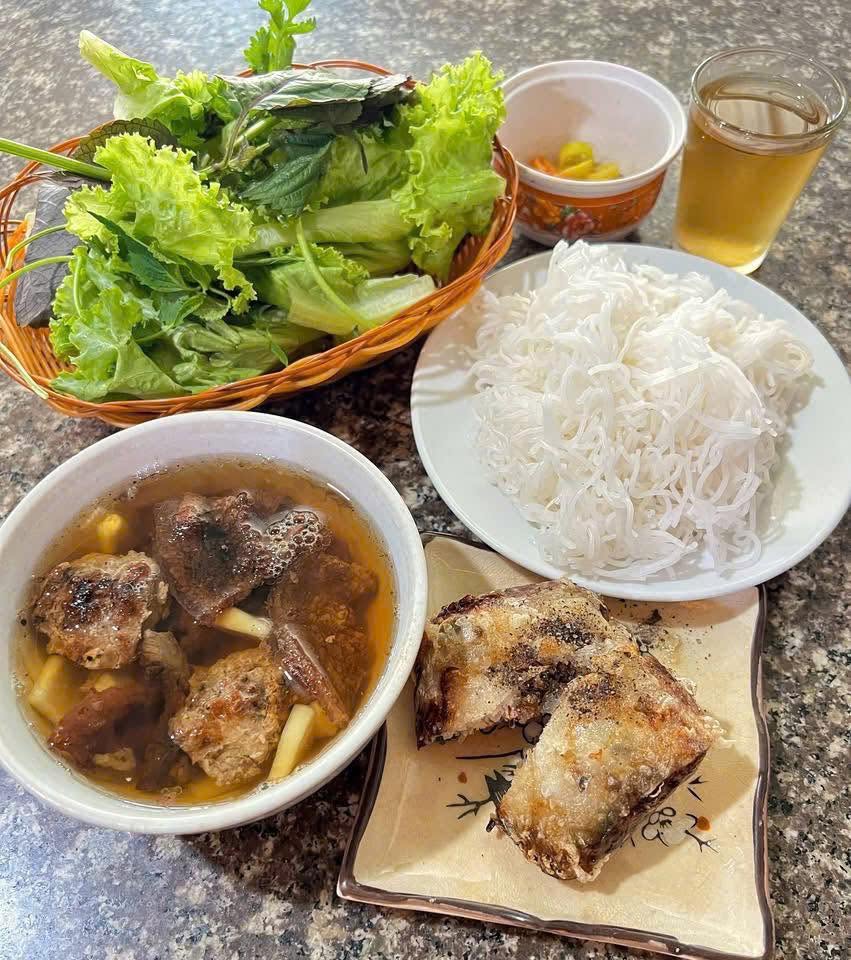 Bún Chả Truyền Thống Hà Nội