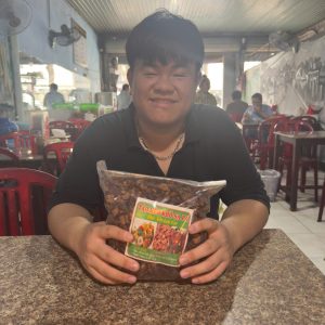 Khám phá Táo Mèo Khô Tây Bắc – đặc sản vùng cao với vị chua đặc trưng, hương thơm tự nhiên và nhiều cách sử dụng tiện lợi.